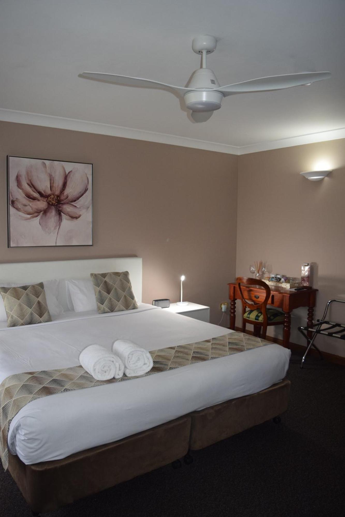 Oasis Inn Ulladulla - Welcoming Guests 18 Years And Older Ngoại thất bức ảnh