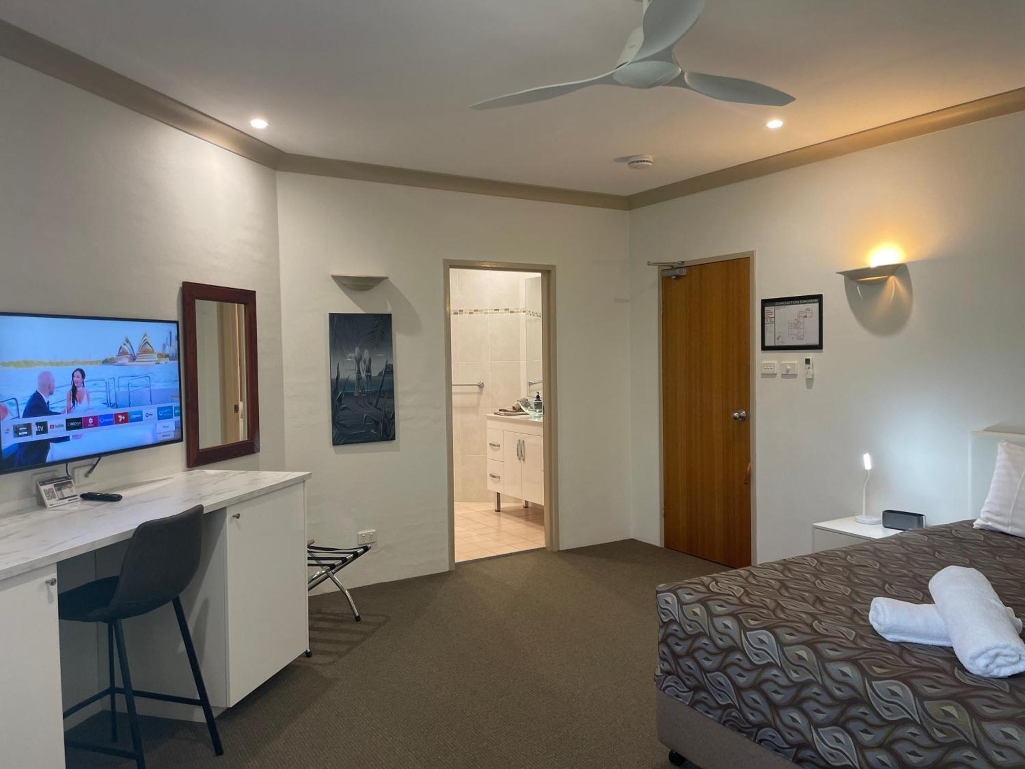 Oasis Inn Ulladulla - Welcoming Guests 18 Years And Older Ngoại thất bức ảnh