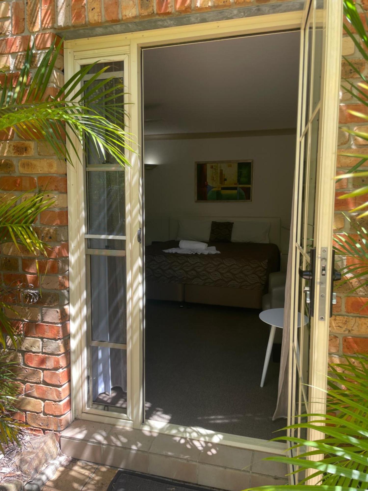 Oasis Inn Ulladulla - Welcoming Guests 18 Years And Older Ngoại thất bức ảnh