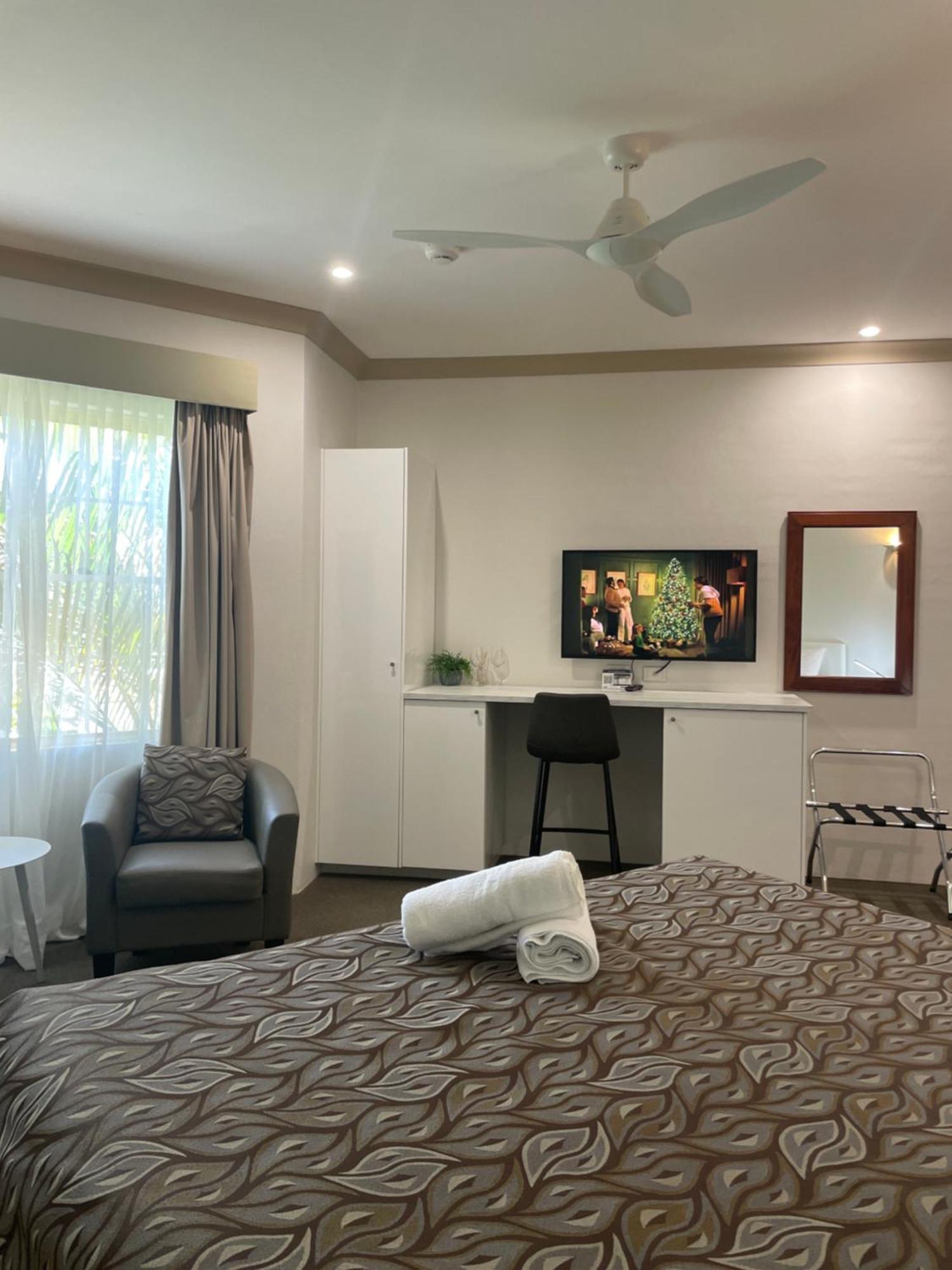 Oasis Inn Ulladulla - Welcoming Guests 18 Years And Older Ngoại thất bức ảnh