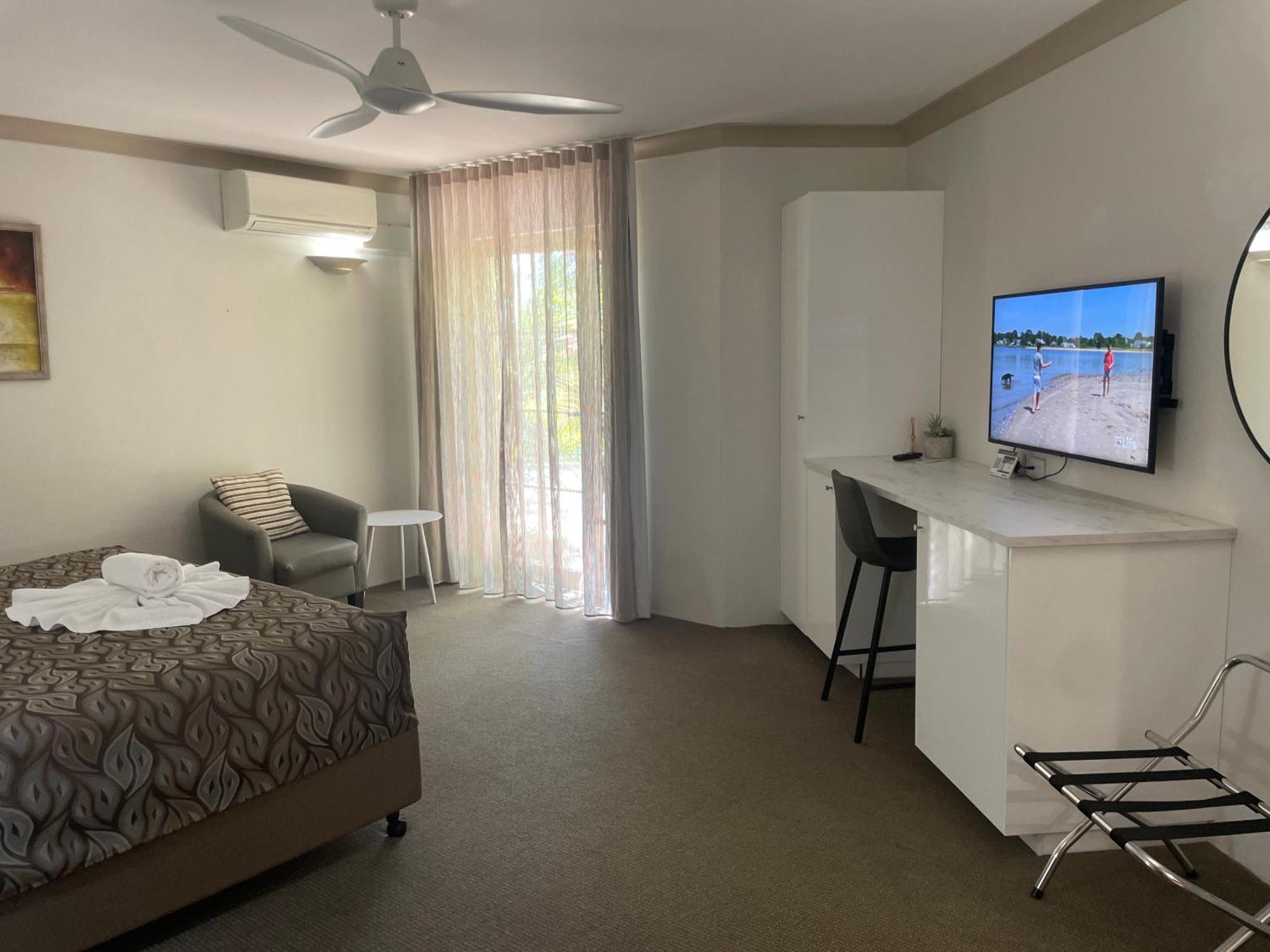 Oasis Inn Ulladulla - Welcoming Guests 18 Years And Older Ngoại thất bức ảnh