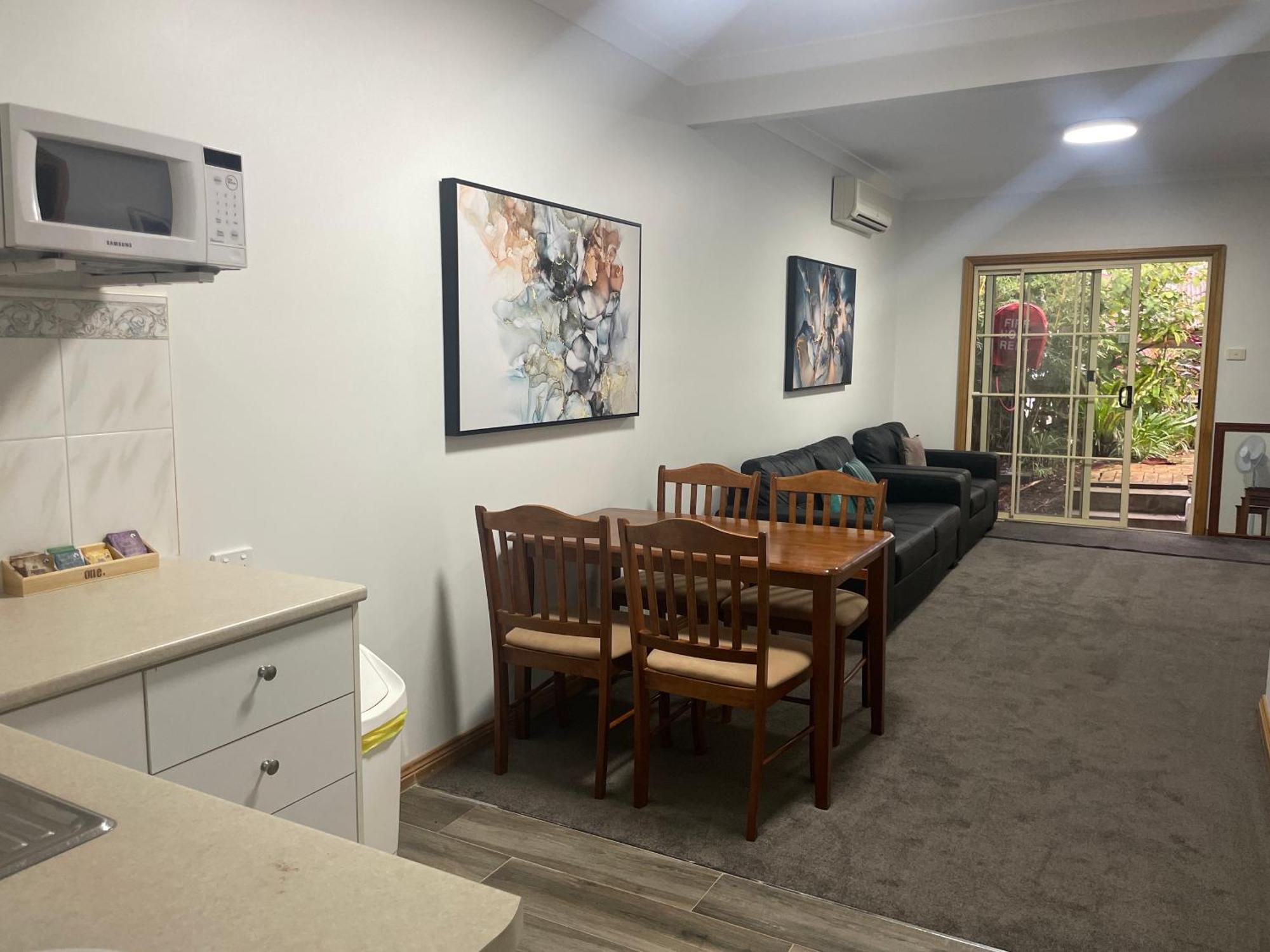 Oasis Inn Ulladulla - Welcoming Guests 18 Years And Older Ngoại thất bức ảnh