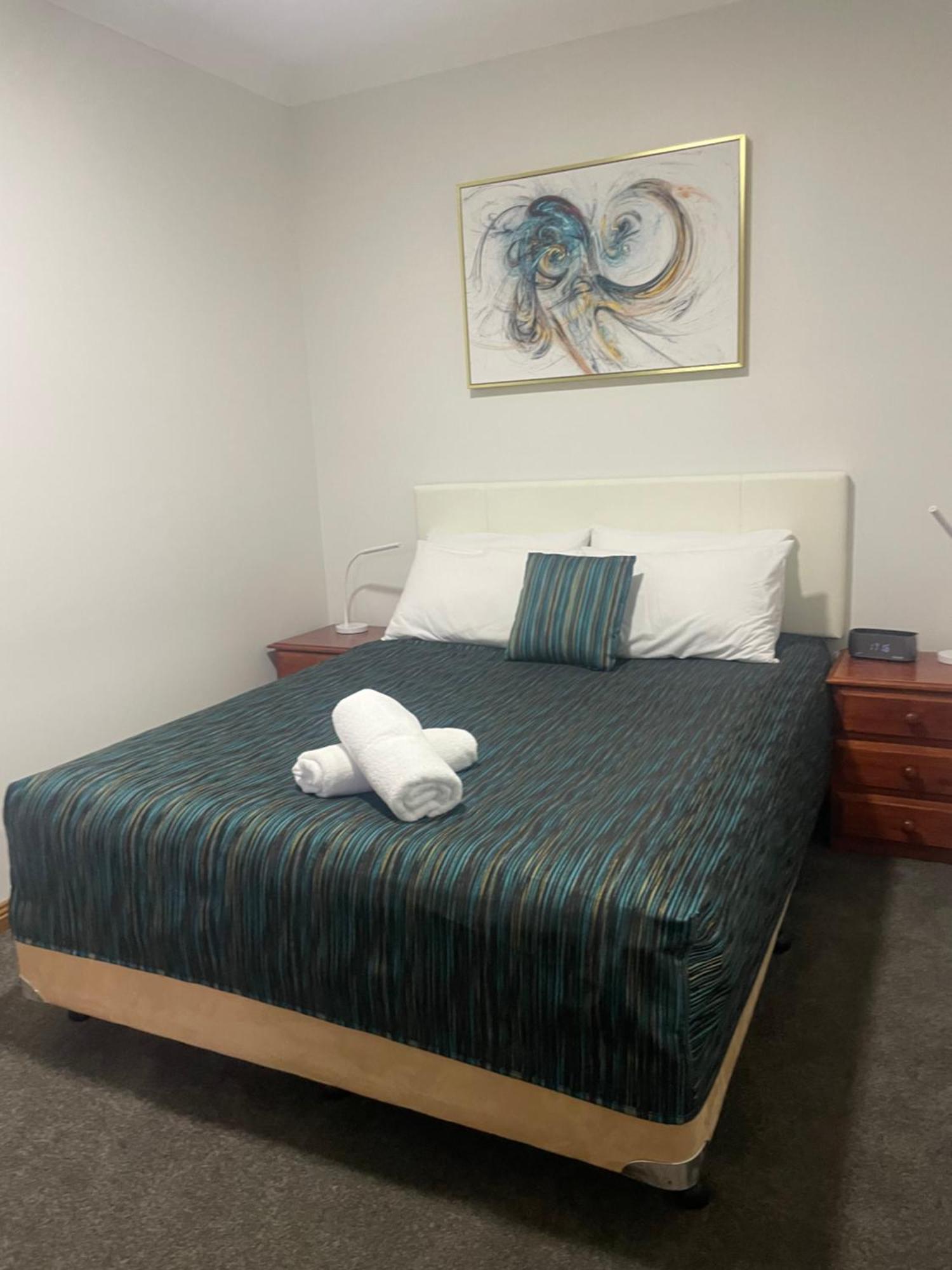 Oasis Inn Ulladulla - Welcoming Guests 18 Years And Older Ngoại thất bức ảnh